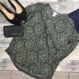 H&M Black and white print top size S